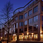 Hotel Moevenpick 4*